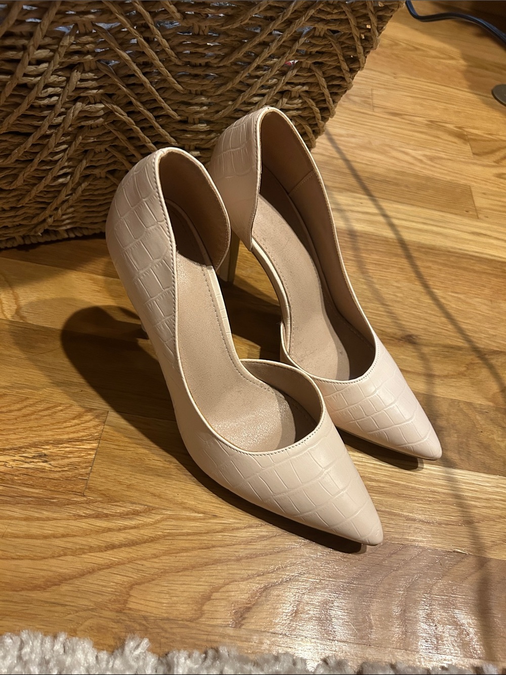 Light Beige heel